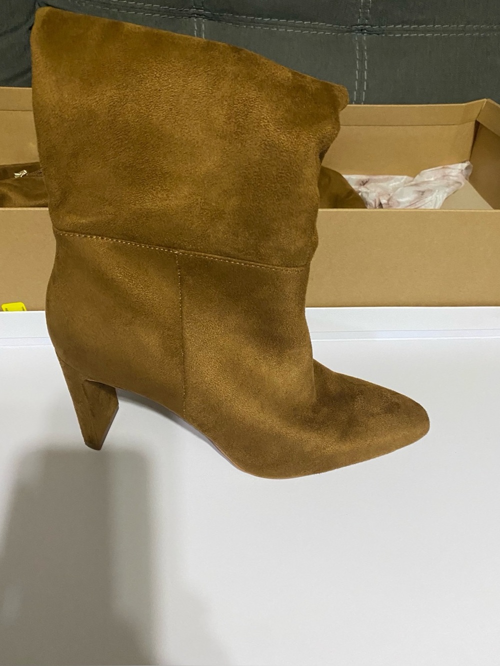 Women’s Suede-Look Brown boots with Side Zip - Picture 5 of 5